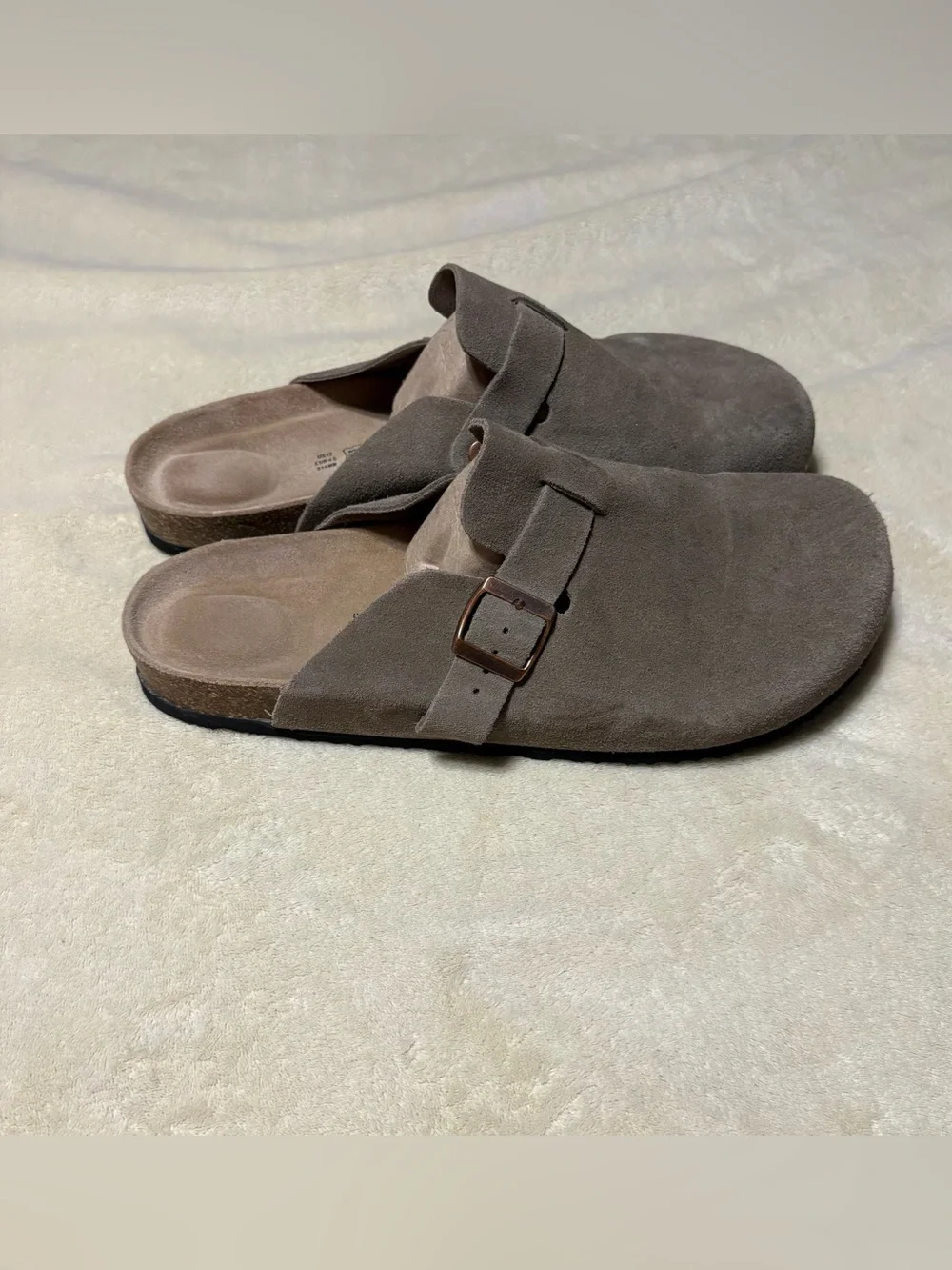 Project Cloud suede slip